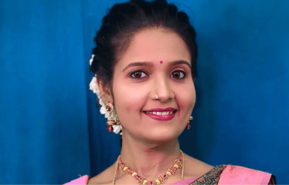 Bridesmaid makeup by Niranjana, coordinating with the bride