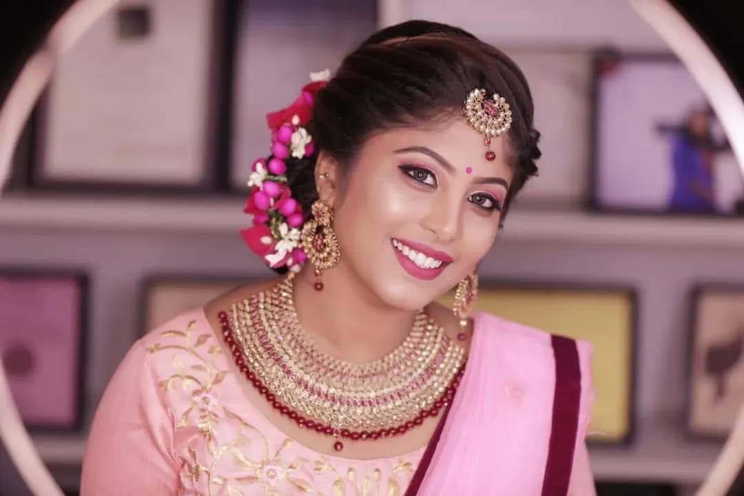Reception makeup look 5 by Makeup Niranjana, Chennai