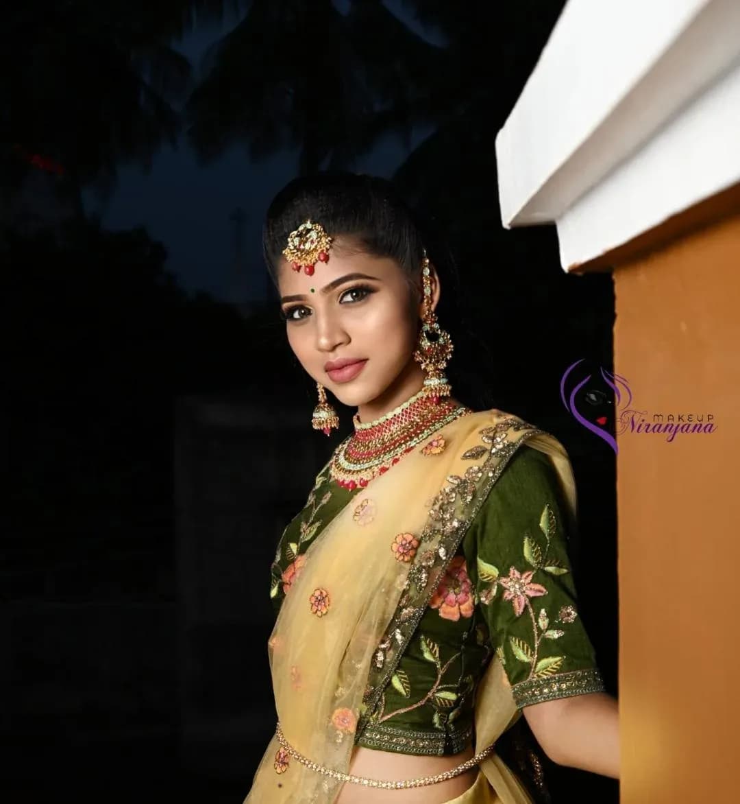 Reception makeup look 13 by Makeup Niranjana, Chennai