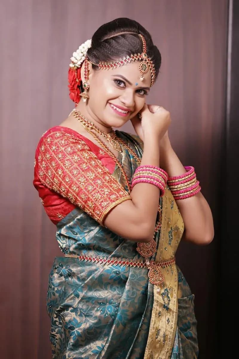 Muhurtham bridal makeup look 15 by Makeup Niranjana, Chennai