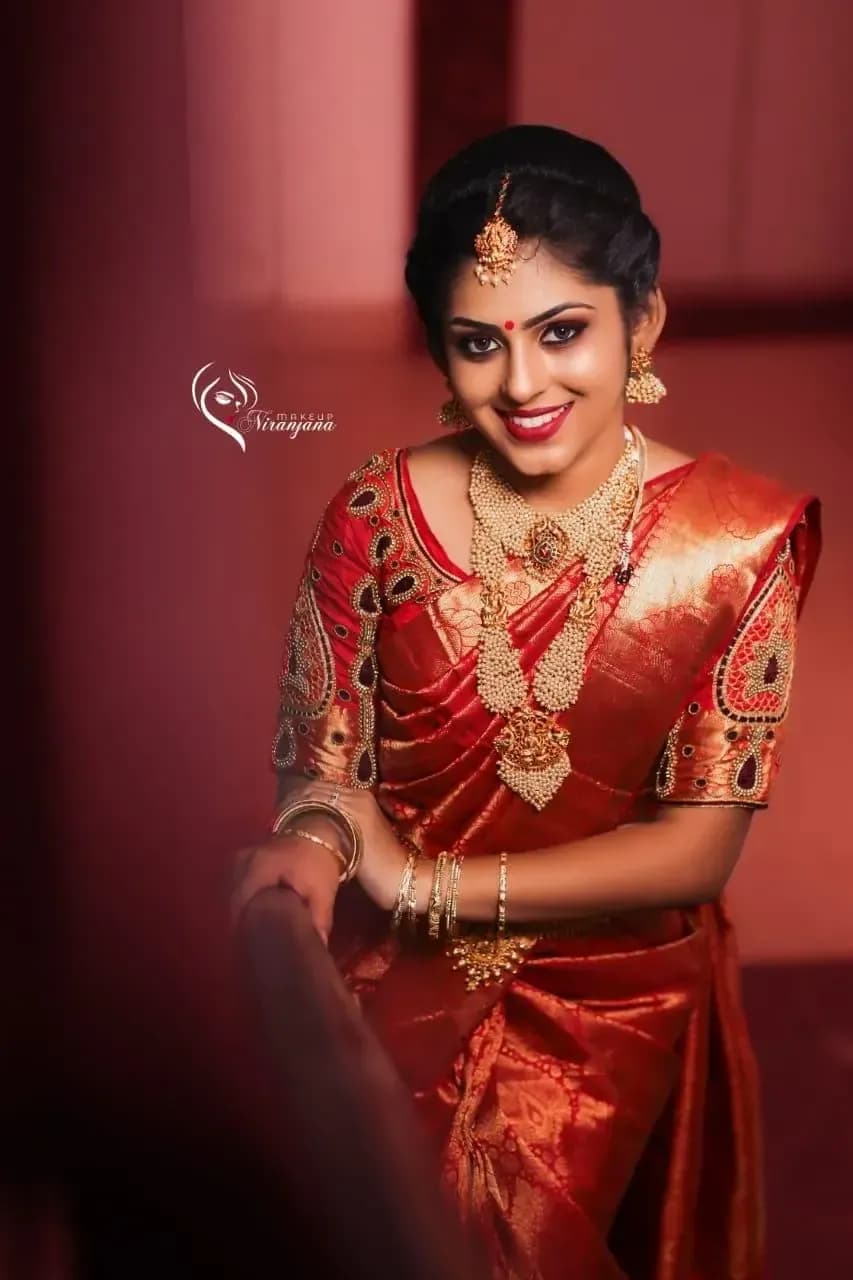 Behind the scenes — bridal makeup application by Niranjana, Chennai