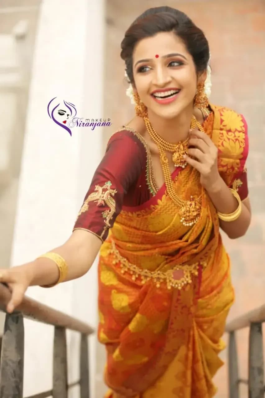 Behind the scenes — bridal makeup application by Niranjana, Chennai
