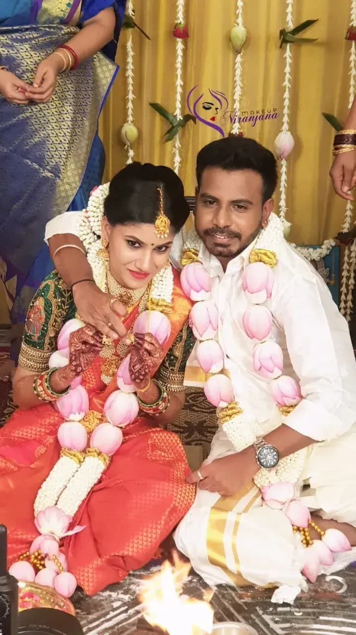 Couple and group bridal makeup at a Chennai wedding by Niranjana